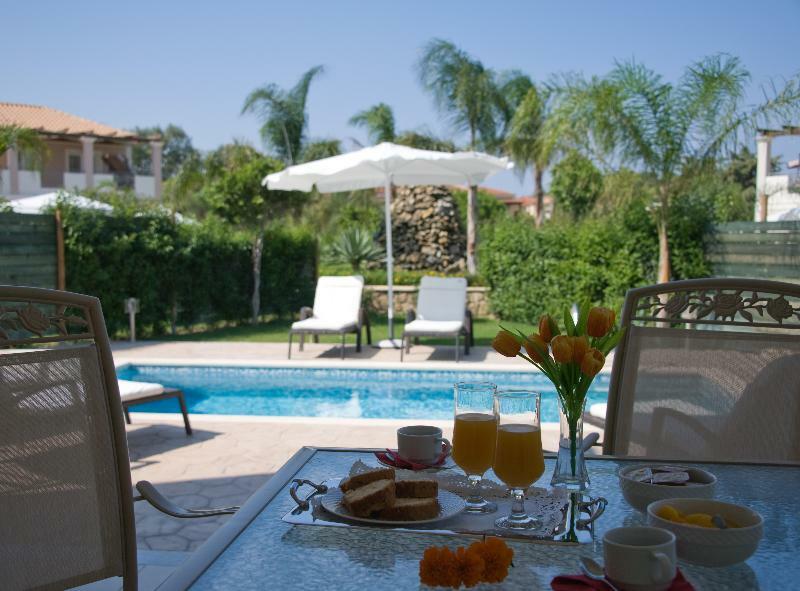 Mamfredas Luxury Resort Plános Exteriér fotografie